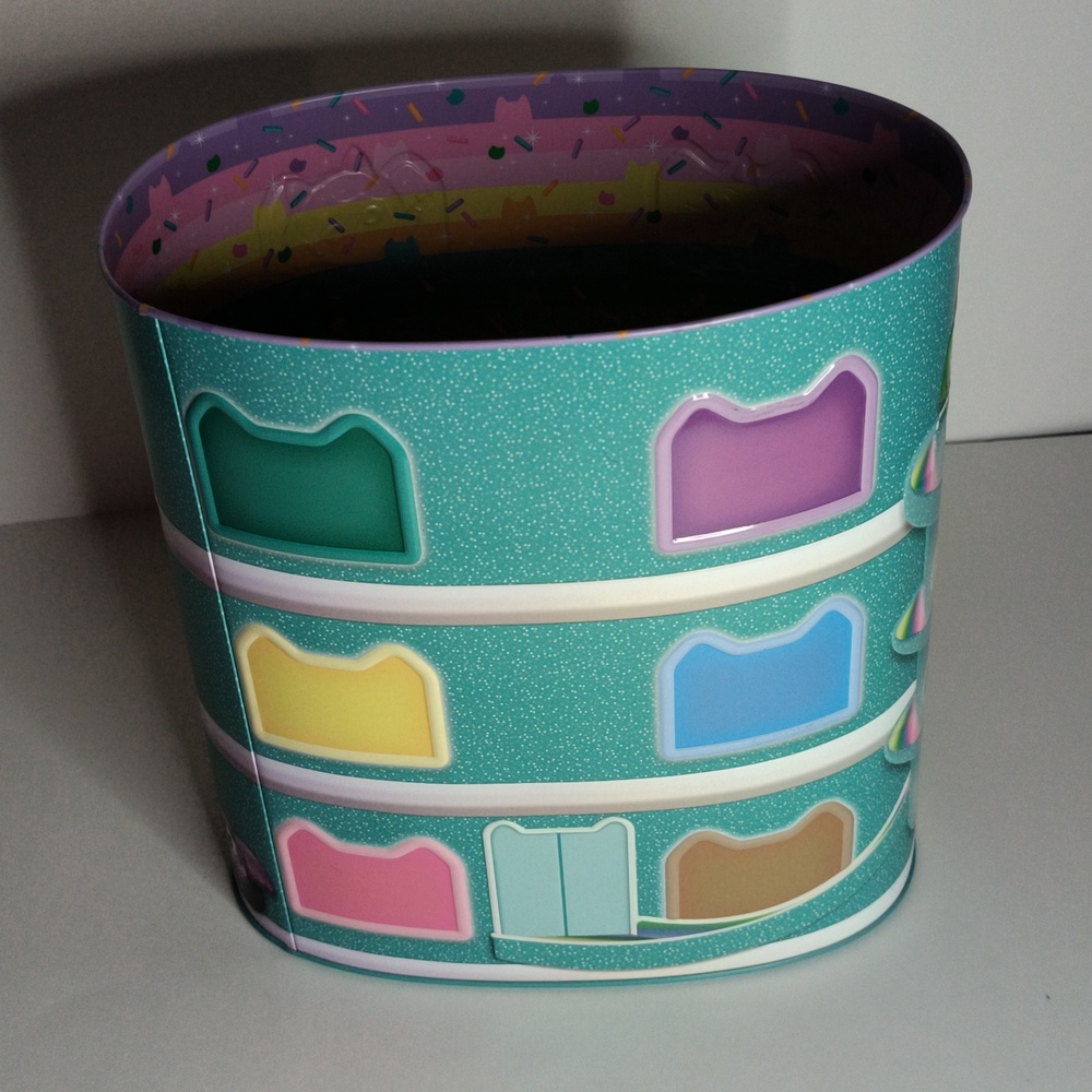 Dream Works Gabby's Dollhouse Girl's Pastel Waste Basket🗑️ NWOT - Picture 6 of 9